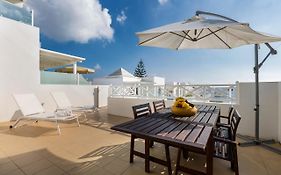 Flower Beach Suite 20